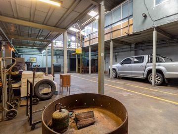 ALQUILER DEPOSITO/GALPON OLIVOS 600 m²