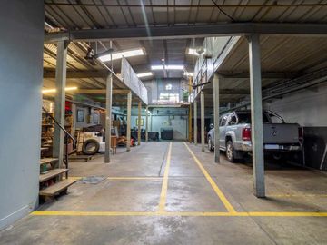 ALQUILER DEPOSITO/GALPON OLIVOS 600 m²