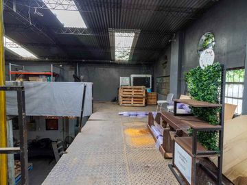 ALQUILER DEPOSITO/GALPON OLIVOS 600 m²