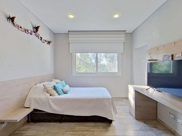 CASA EN VENTA EN SAINT THOMAS OESTE - CANNING