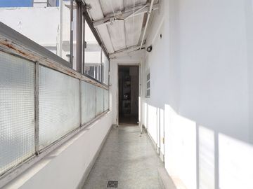 DEPARTAMENTO VENTA 4 AMBIENTES  2 BALCONES FLORES