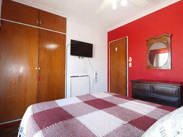 DEPARTAMENTO VENTA 4 AMBIENTES  2 BALCONES FLORES