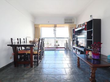 DEPARTAMENTO VENTA 4 AMBIENTES  2 BALCONES FLORES