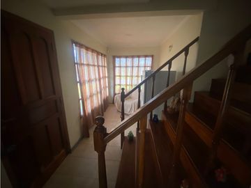Chalet Cuatro Dormitorios Barrio Las Avenidas