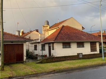 Chalet Cuatro Dormitorios Barrio Las Avenidas