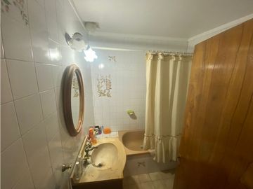 Chalet Cuatro Dormitorios Barrio Las Avenidas
