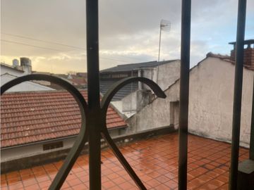 Chalet Cuatro Dormitorios Barrio Las Avenidas