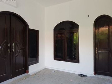 Rumah Siap Huni Dua Lantai Rewwin Waru Sidoarjo Hadap Selatan