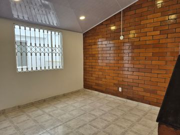 Casa en venta de 2 hab. en Las margaritas, Bogotá