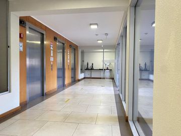 Excelente Oficina en Edificio Studio Office – Ubicación Estratégica en Pleno Centro