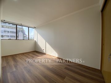 Departamento renovado a pasos de Plaza Perú