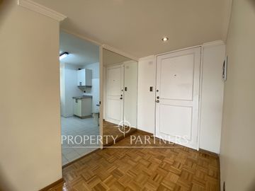 Departamento renovado a pasos de Plaza Perú