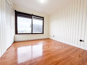 Se vende espectacular departamento con vista al Lago Llanquihue,  Edificio Los Castaños, Puerto Varas