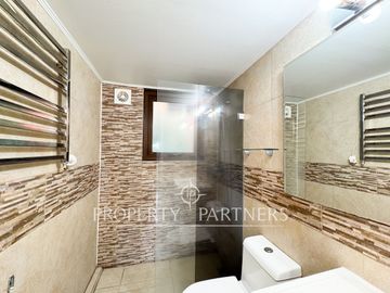 Se vende espectacular departamento con vista al Lago Llanquihue,  Edificio Los Castaños, Puerto Varas