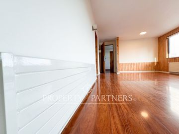 Se vende espectacular departamento con vista al Lago Llanquihue,  Edificio Los Castaños, Puerto Varas
