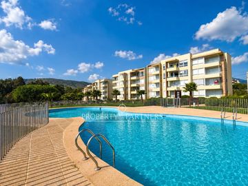 Lomas de Papudo I | 3D 1B Amoblado + Bodega | Vista Jardines