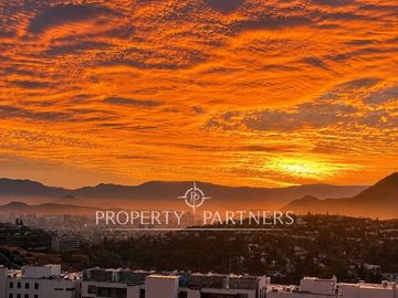 Moderno departamento dúplex con espectacular vista sector San Carlos de Apoquindo