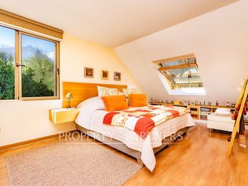Hermosa casa en venta - Las Pircas, Peñalolén