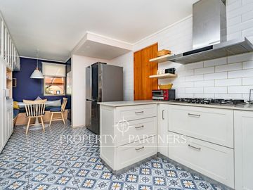 Hermosa casa en venta - Las Pircas, Peñalolén