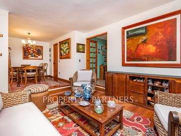 Hermosa casa en venta - Las Pircas, Peñalolén
