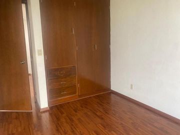 Casa en Venta en Lomas de Valle Dorado, Tlalnepantla