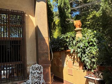Casa única de arquitectura especial y diferente