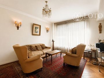 Venta de amplio departamento en centro de Viña, a pasos de plaza Vergara.
