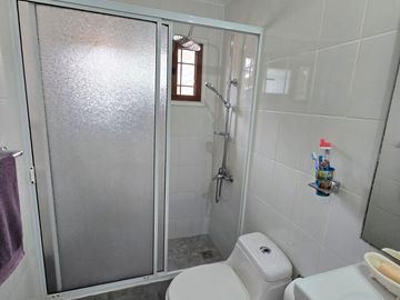 Venta de casa amplia en Algarrobo