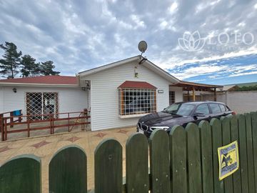 Venta de casa amplia en Algarrobo