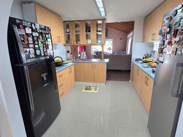 Venta de casa amplia en Algarrobo