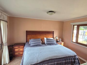Venta de casa amplia en Algarrobo