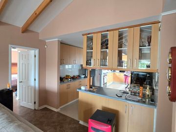 Venta de casa amplia en Algarrobo
