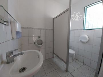 Propiedad comercial en perfecto estado Viña del Mar sector Oriente.