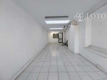 Propiedad comercial en perfecto estado Viña del Mar sector Oriente.