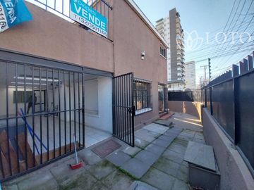 Propiedad comercial en perfecto estado Viña del Mar sector Oriente.