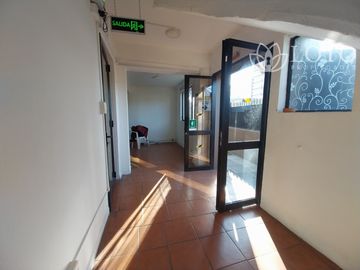 Propiedad comercial en perfecto estado Viña del Mar sector Oriente.