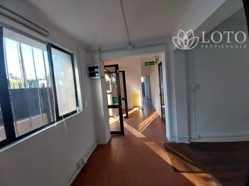 Propiedad comercial en perfecto estado Viña del Mar sector Oriente.