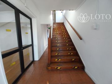 Propiedad comercial en perfecto estado Viña del Mar sector Oriente.