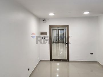 Local Comercial / Oficinas en Santiago Centro