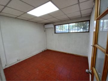 Excelente arriendo de oficina en Cerrillos