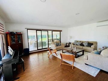 Casa - 5.000 Mts2/700 Mts2 construidos
