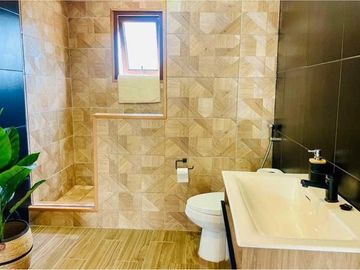 Casa - 5.000 Mts2/700 Mts2 construidos