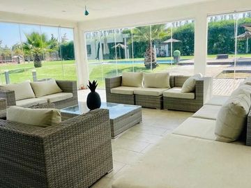 Casa - 5.000 Mts2/700 Mts2 construidos