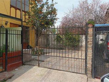 Estupenda Casa en Pasaje Cerrado