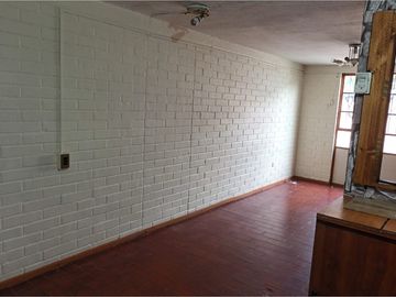 Estupenda Casa en Pasaje Cerrado