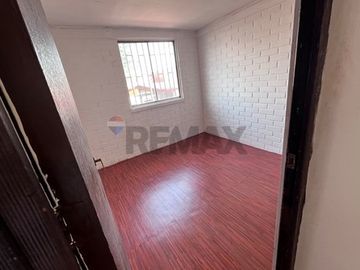 Casa de dos pisos con gran potencial LA FLORIDA