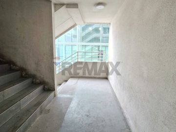 Amplio 3D2B y Bodega | Remodelado en Huérfanos