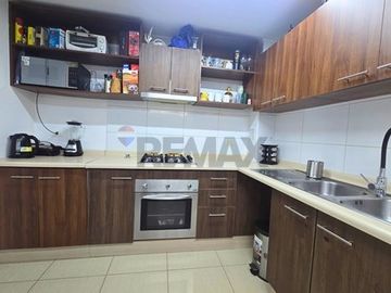 En venta Casa en Valle Grande, 3 pisos, Jardín.