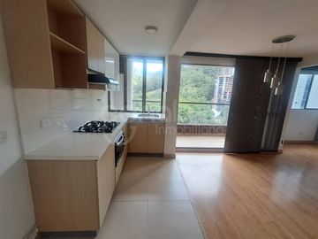 ARRIENDO de APARTAMENTO en SABANETA