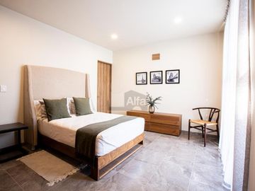Casa nueva en venta en Condominio con Alberca en Altos Juriquilla